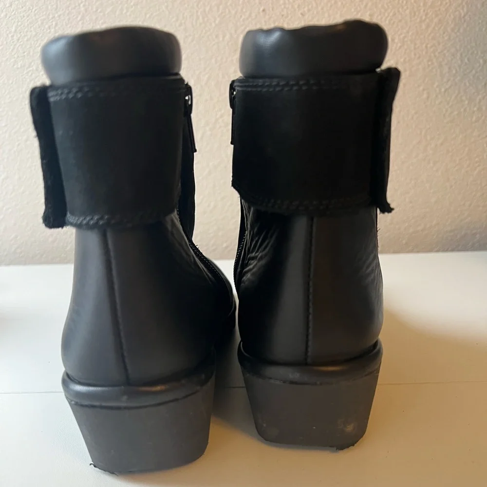 The Flexx Black Nubuck Leather Zip Ankle Booties Womens Size 7.5 EUR 38.5